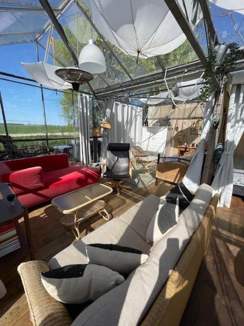 Vrijstaande Accommodatie Glamping De Kas Inn Hank Екстериор снимка